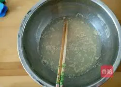 Illustration of how to make flower rolls 2