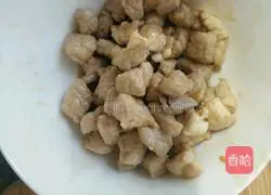 Illustration of how to make claypot rice 3