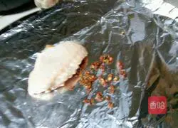 Illustration of how to make salt-baked chicken wings in rice cooker 4