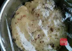 Illustration of how to make red date and egg cake 3