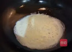 Illustration of how to make homemade spring roll wrappers 6