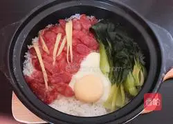 Illustration of how to make sausage claypot rice 6 
