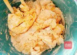 Illustration of how to make pumpkin hair cake 4