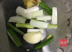 Illustration of how to make braised beans and noodles 2