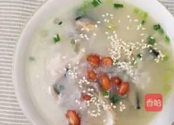Illustration of how to make fish skin porridge 9