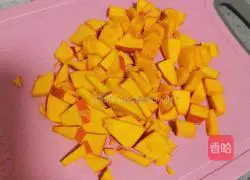 Illustration of how to make pumpkin ten-grain rice porridge 2