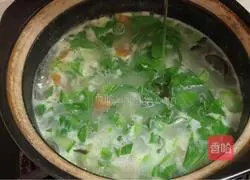 Illustration of how to make mustard greens and preserved porridge 8