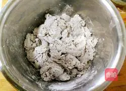 Illustration of how to make black rice cake 6