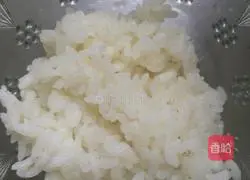 Illustration of how to make double crucian carp game porridge (baby food supplement) 2