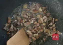 Illustration of how to make potato, carrot, and bacon stewed rice 12