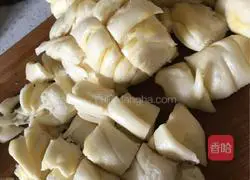 Illustration of how to make fried steak rolls 5