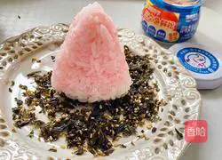 Illustration of how to make watermelon rice balls 4