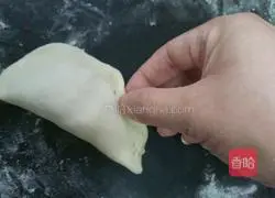 Illustration of how to make green onion and beef box 10