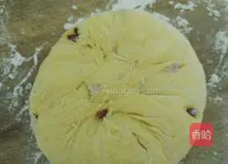 Illustration of how to make cornmeal cake 9