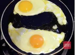 Illustration of how to make small burgers 5