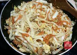 Illustration of how to make fried rice noodles 7