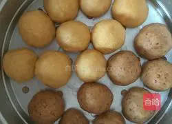 Illustration of how to make brown sugar wowotou 6