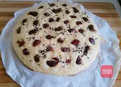 Illustration of how to make milk-flavored cornmeal cake 11