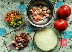 Illustration of how to make tomato assorted braised rice 1