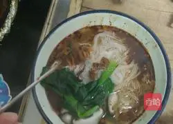 李家Illustration of making homemade spicy rice noodles 15