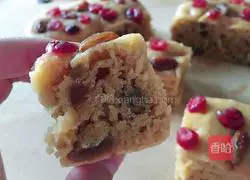 Illustration of how to make brown sugar cornmeal cake 14