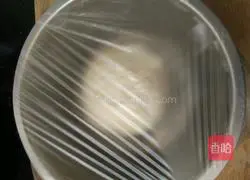 Illustration of how to make green onion rolls 3