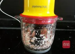 Illustration of how to make shrimp and pea porridge 5