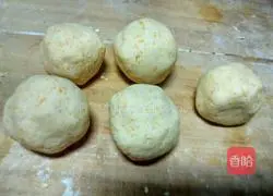 Illustration of how to make Wo Wotou 5