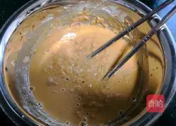 Illustration of how to make red date hair cake 4