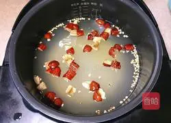 Illustration of how to make papaya, barley and millet porridge 3