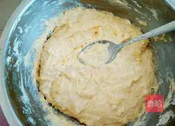 Illustration of how to make hot corn corn cake 4