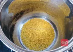 Illustration of how to make fragrant sweet potato and millet 2