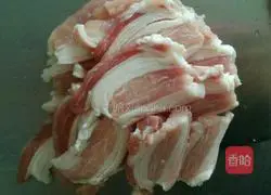 Illustration of how to make braised pork belly rice 2