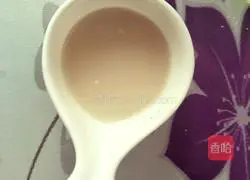 Illustration of the simple version of coarse grain hair cake (complementary food for 9-month-old babies) 3