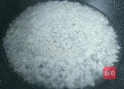 Illustration of how to make spinach and pork liver porridge 6