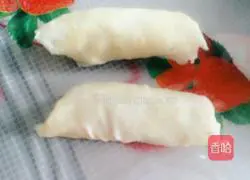 Illustration of how to make bean sprout spring rolls 7