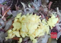 Illustration of how to make stir-fried rice noodles 9