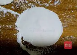 Illustration of how to make pot stickers with pumpkin filling 10