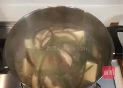 Illustration of how to make spicy rice noodles 6