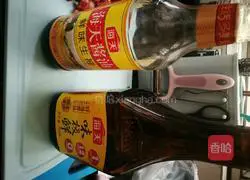 Illustration of how to make bacon clay pot rice 3