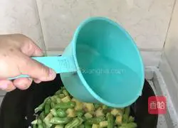 Ham, potatoes and green beans Illustration of how to make braised rice 6