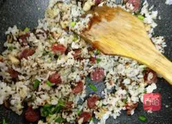 Illustration of how to make quinoa rice balls 9