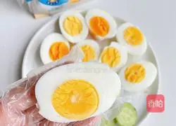 Cheese and Egg Burger Recipe Illustration 6