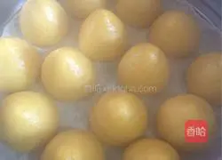 Illustration of how to make milk-flavored steamed buns 10