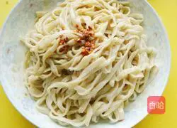 Illustration of how to make sesame sauce colorful cold noodles 7