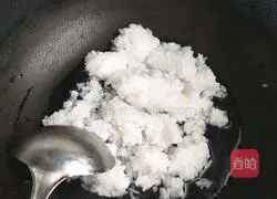 Illustration of Preserved Egg and Lean Pork Porridge 6