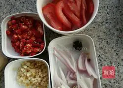 Illustration of making rice noodles 3