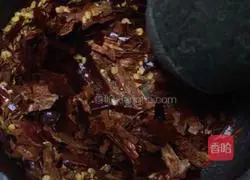 Illustration of how to make Sichuan cold noodles 3