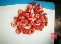 Illustration of how to make bacon clay pot rice 1