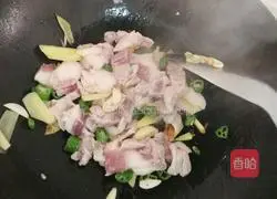 Illustration of how to make braised beans and potato noodles 3